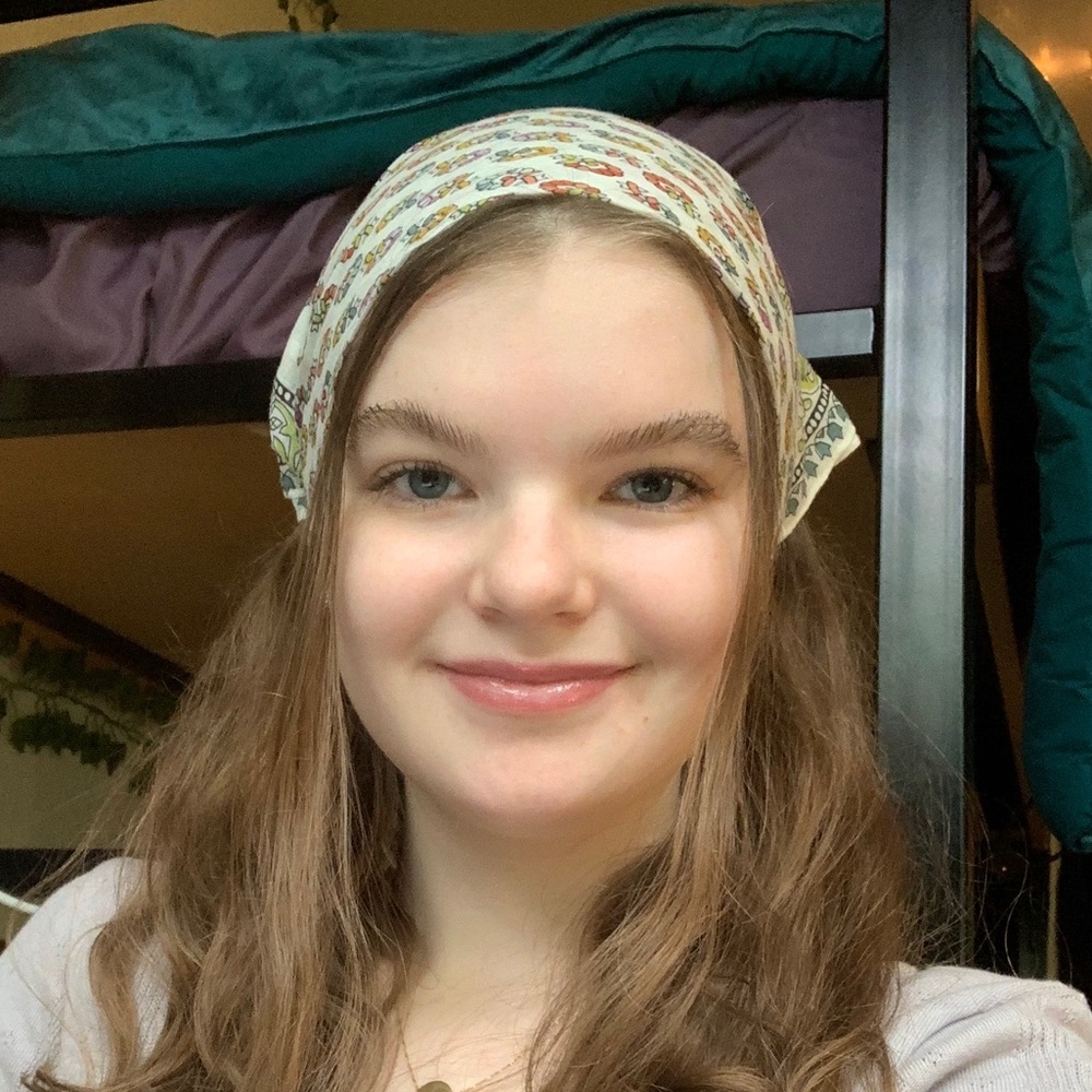 Meet your Posher, Genna